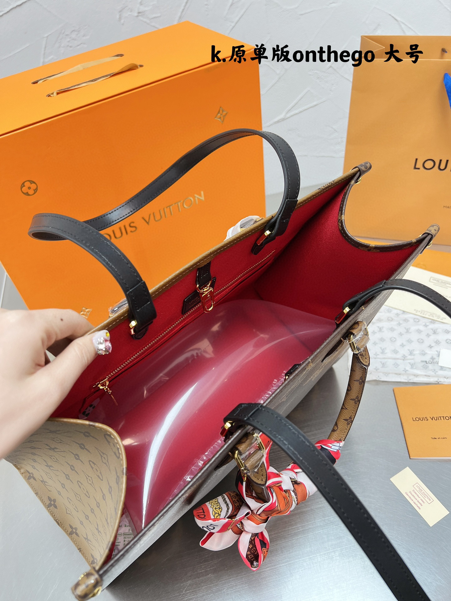 LV $100 Code：13127 gallery