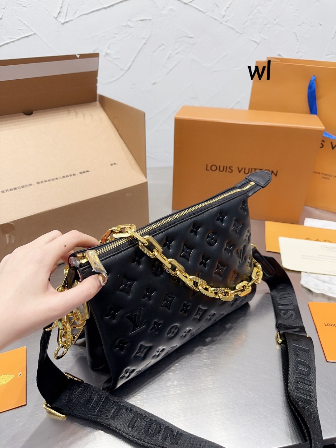 LV $102 code：14573 gallery