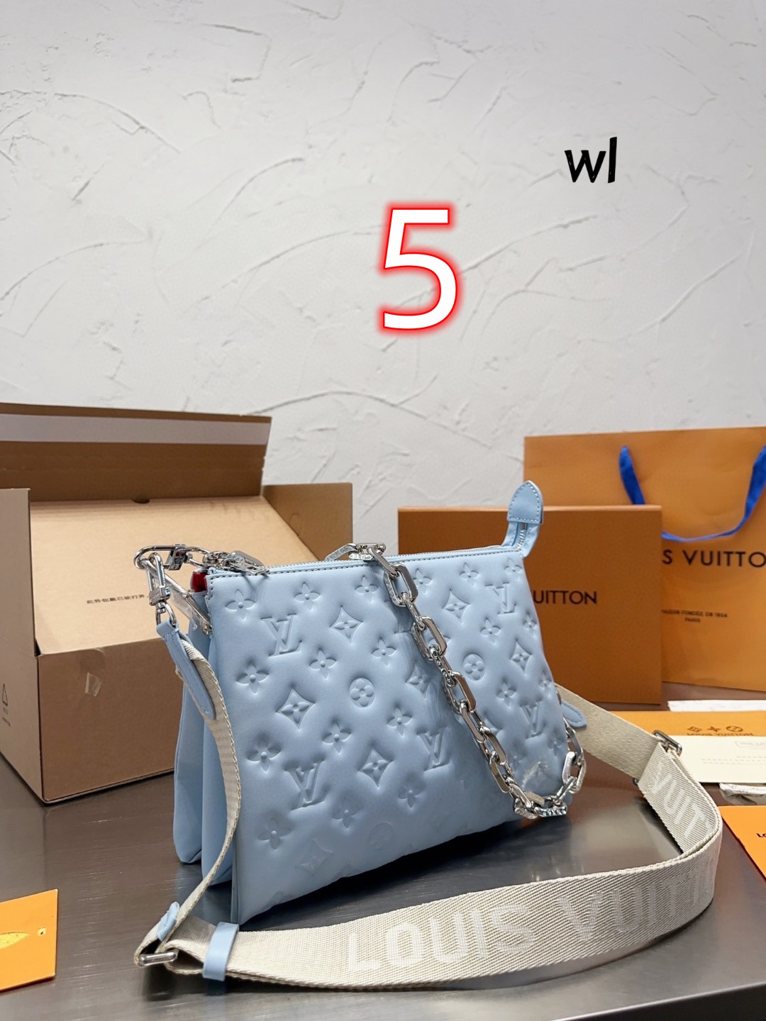 LV $102 code：14573 gallery