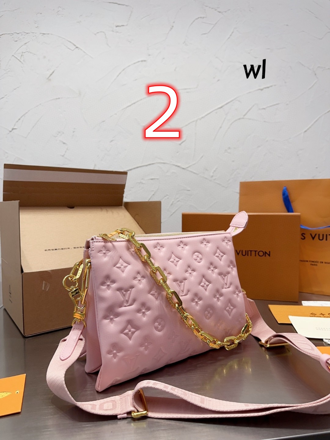 LV $102 code：14573 gallery