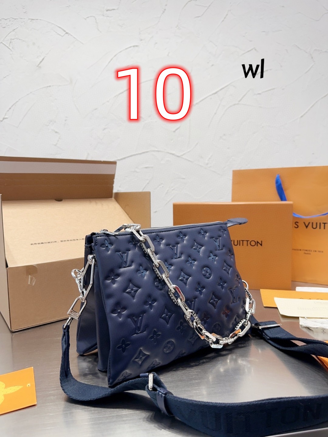LV $102 code：14573 gallery