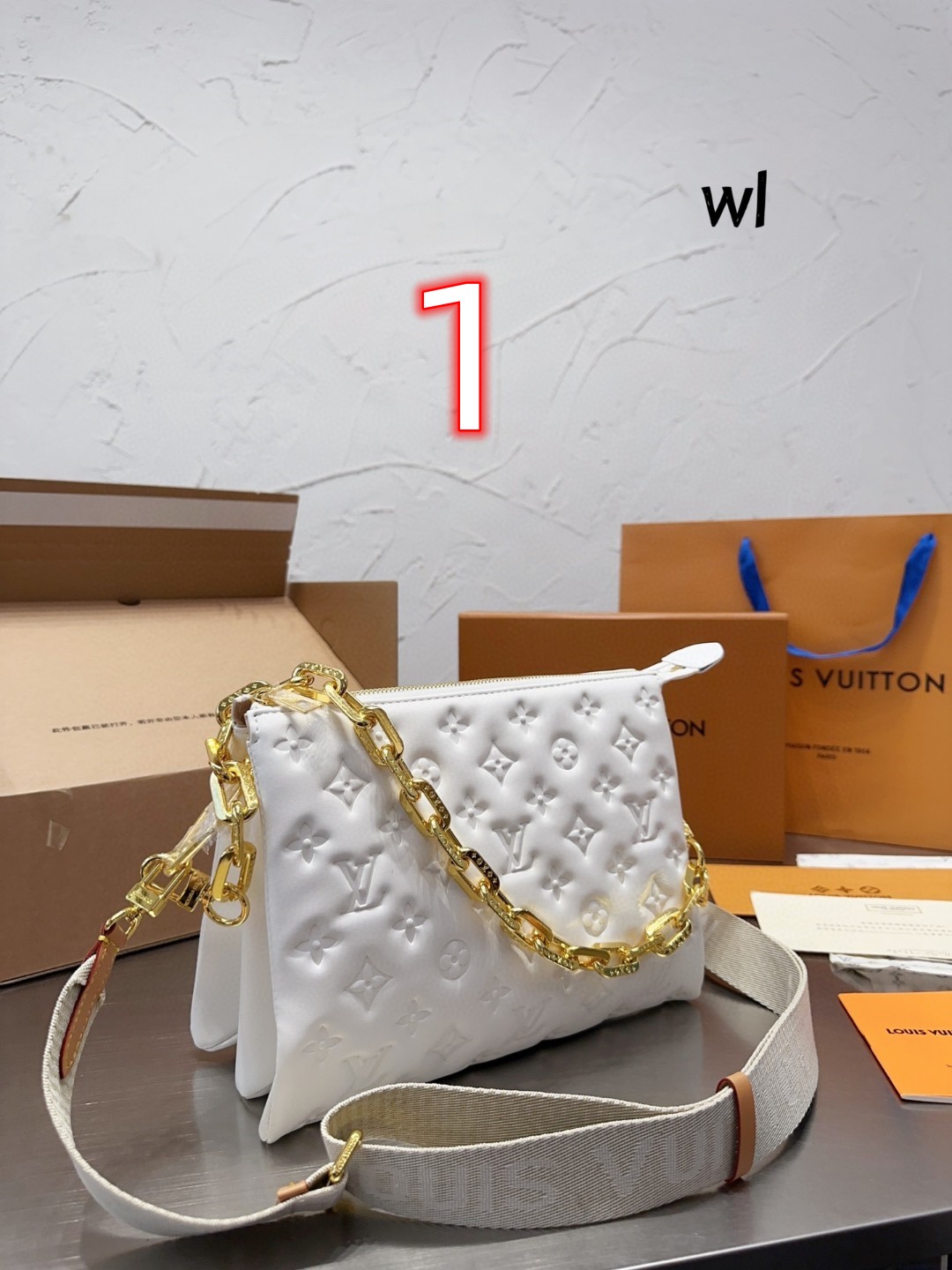 LV $102 code：14573 gallery