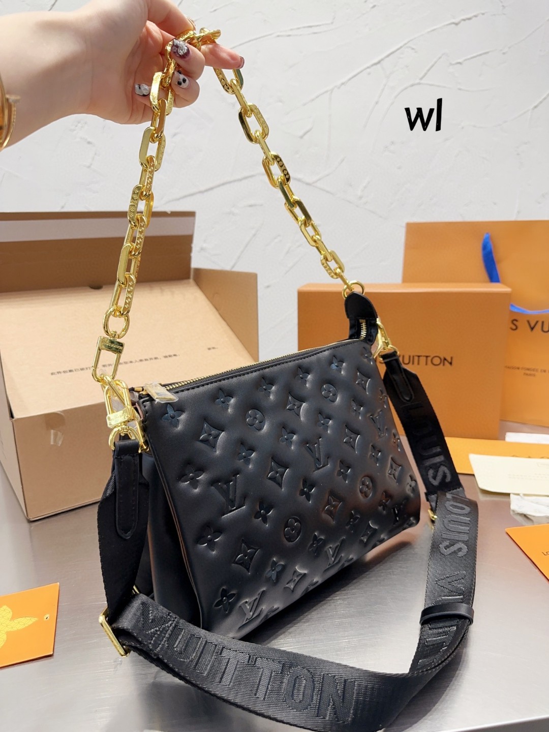 LV $102 code：14573 gallery