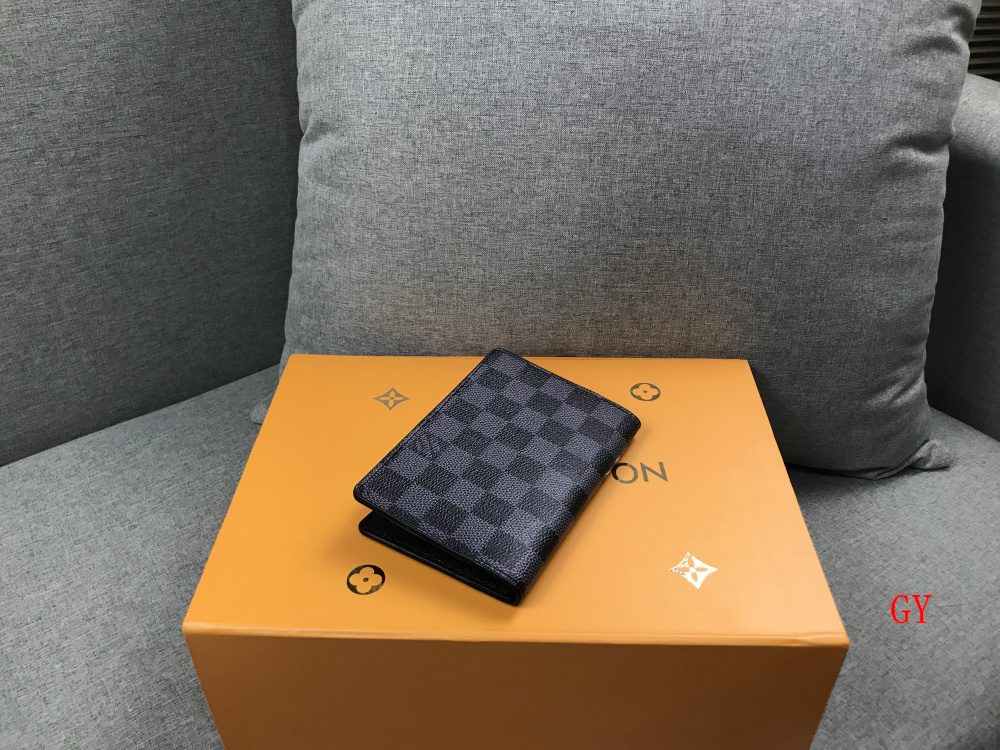 LV $18 code：14181 gallery