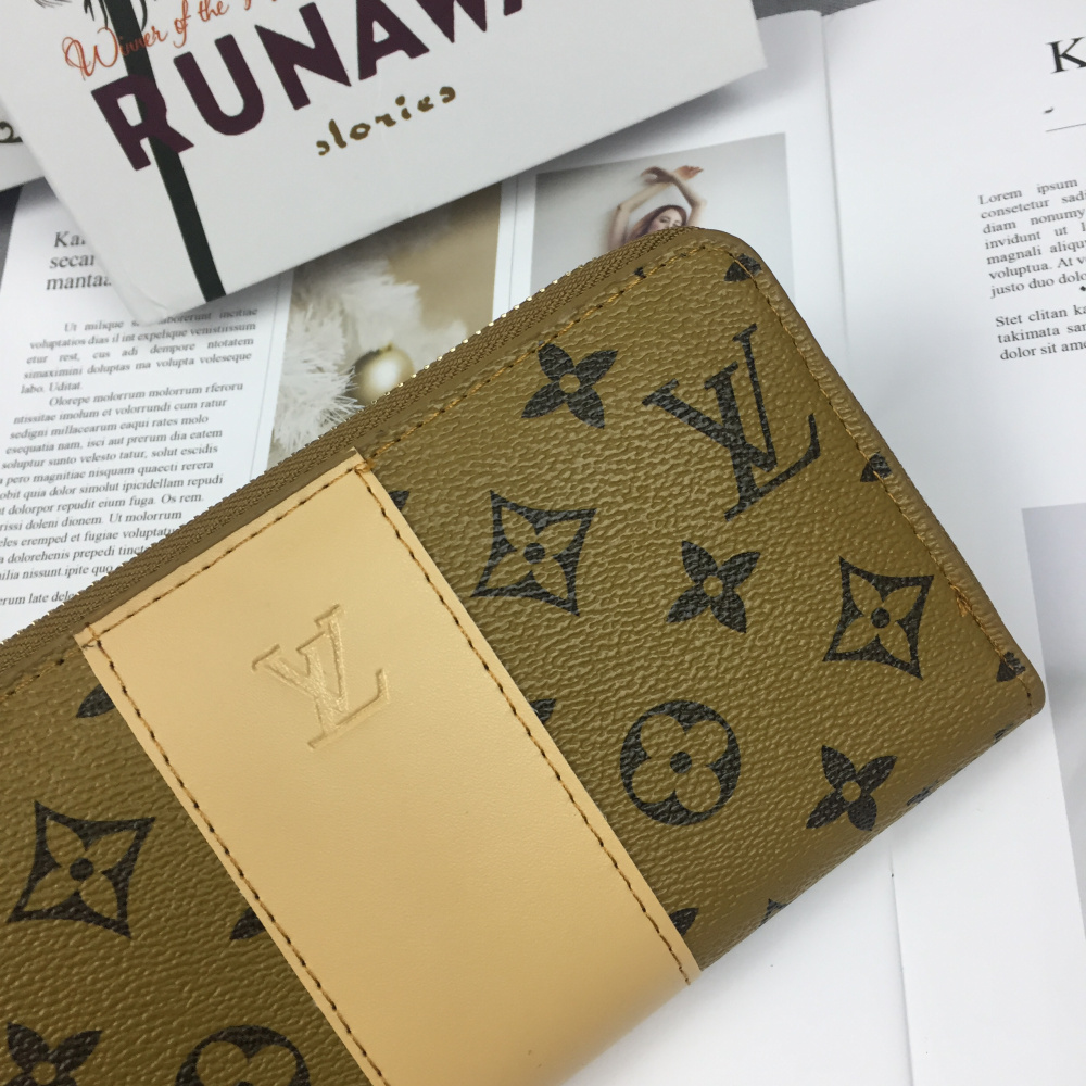 LV $21 CODE:8975 gallery