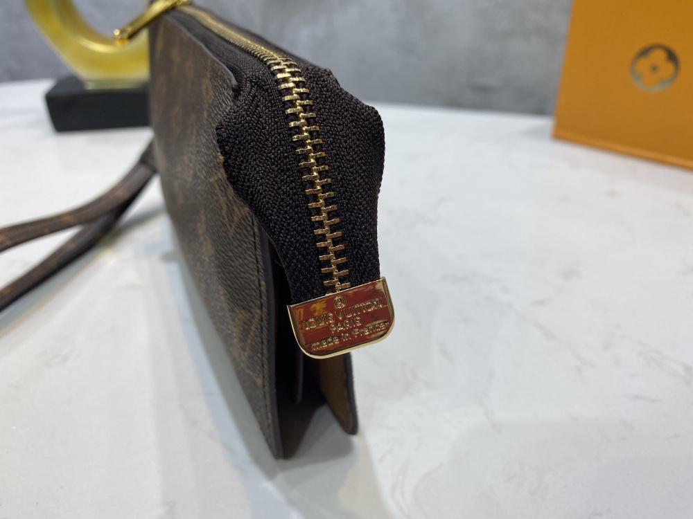 LV $23 code：13420 gallery