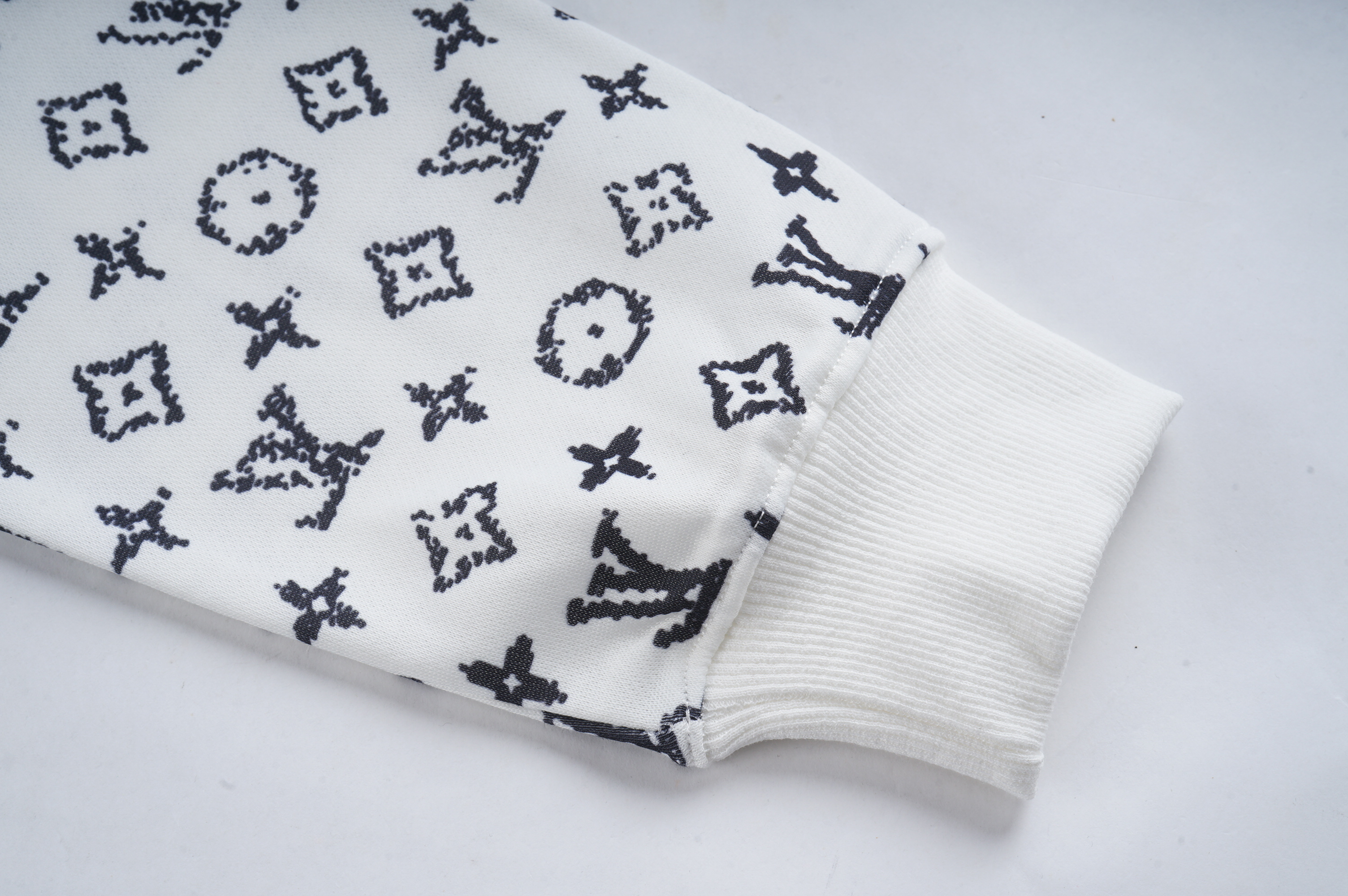 LV $40 code：13643 gallery