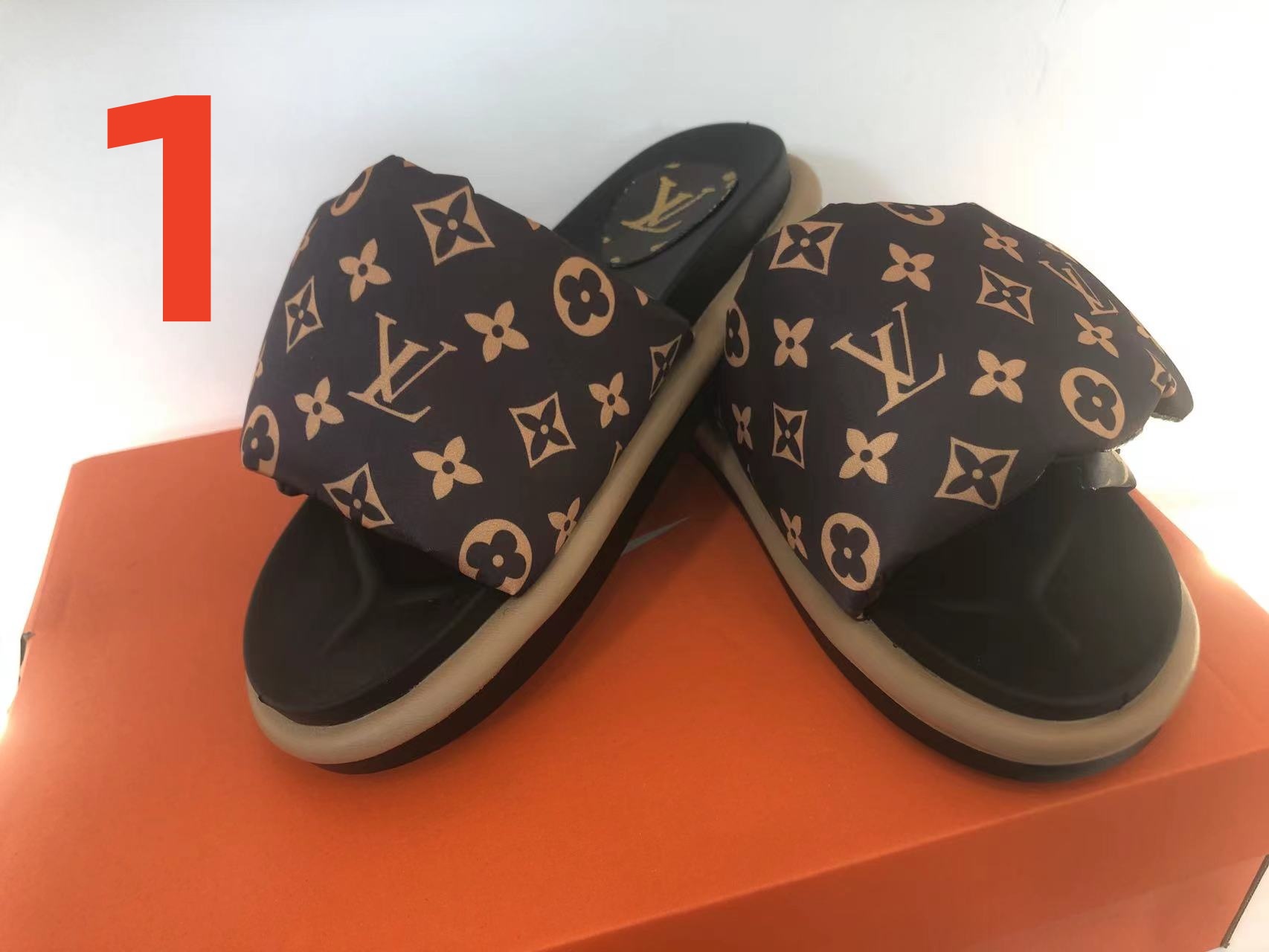 LV $40 code：14479 gallery