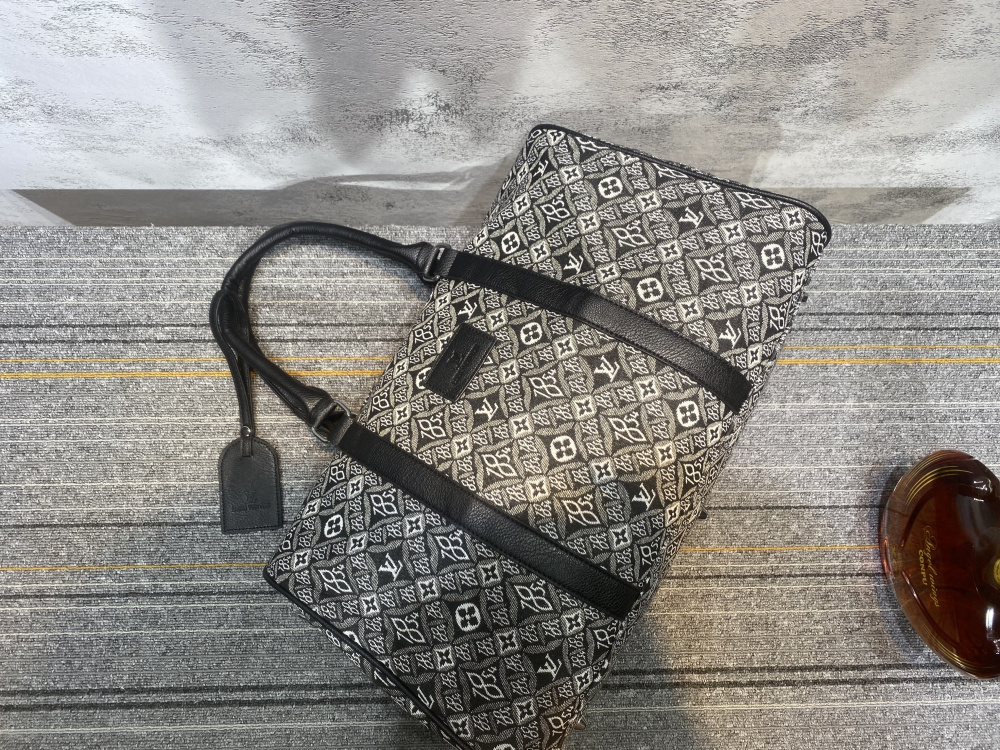 LV $48 code：13611 gallery