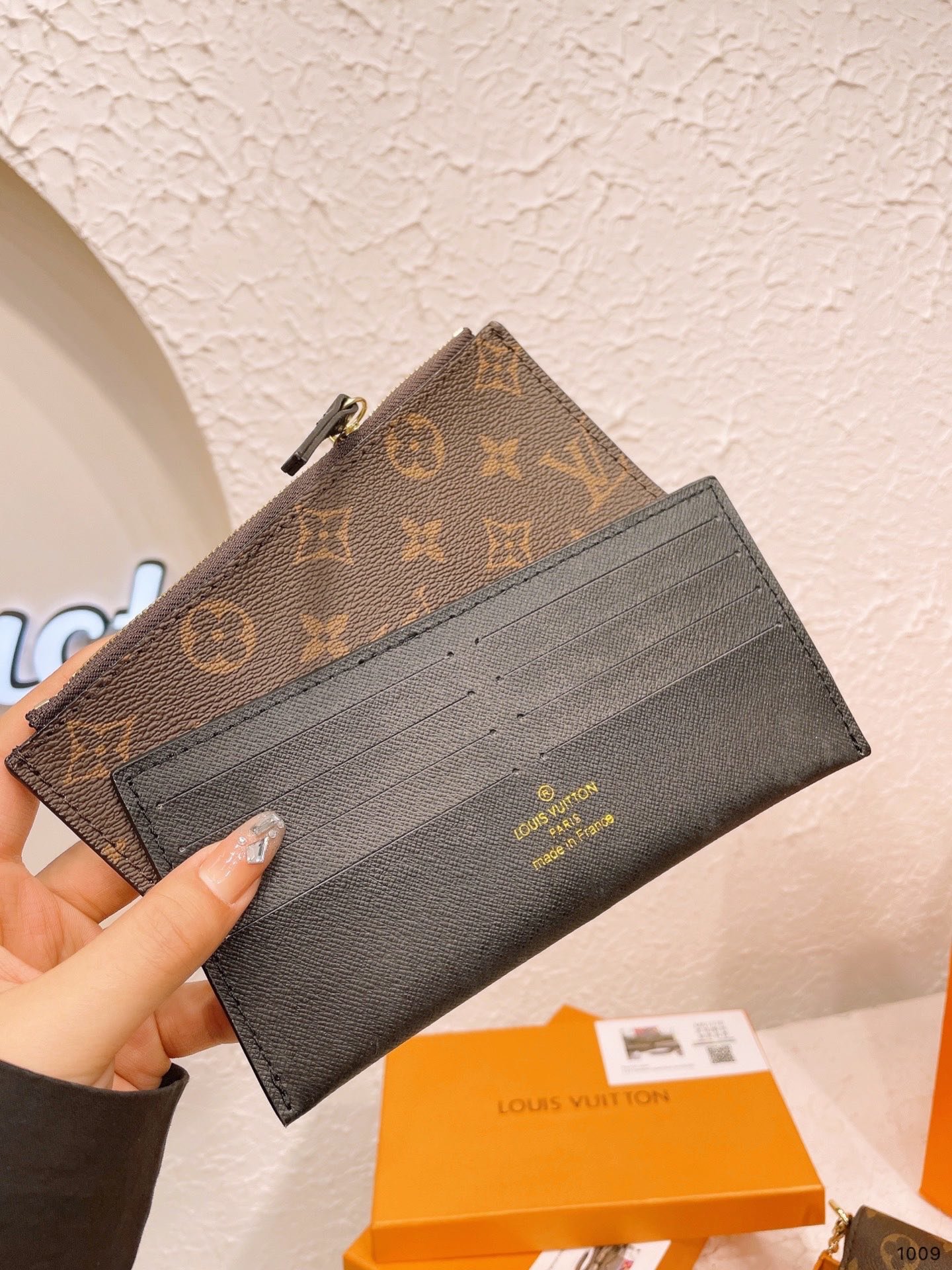 LV $52 code：13555 gallery