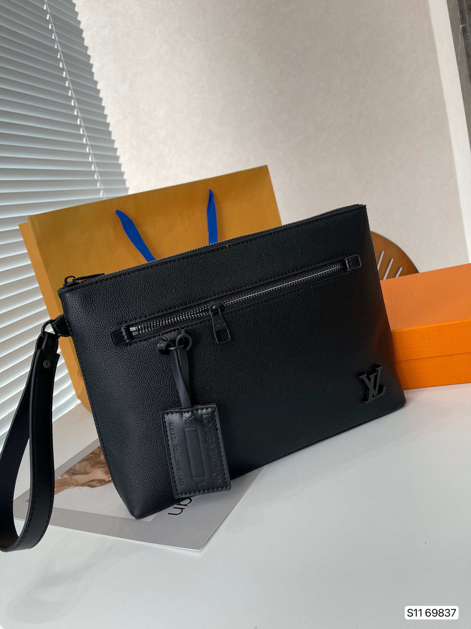 LV $56  code：14478 gallery