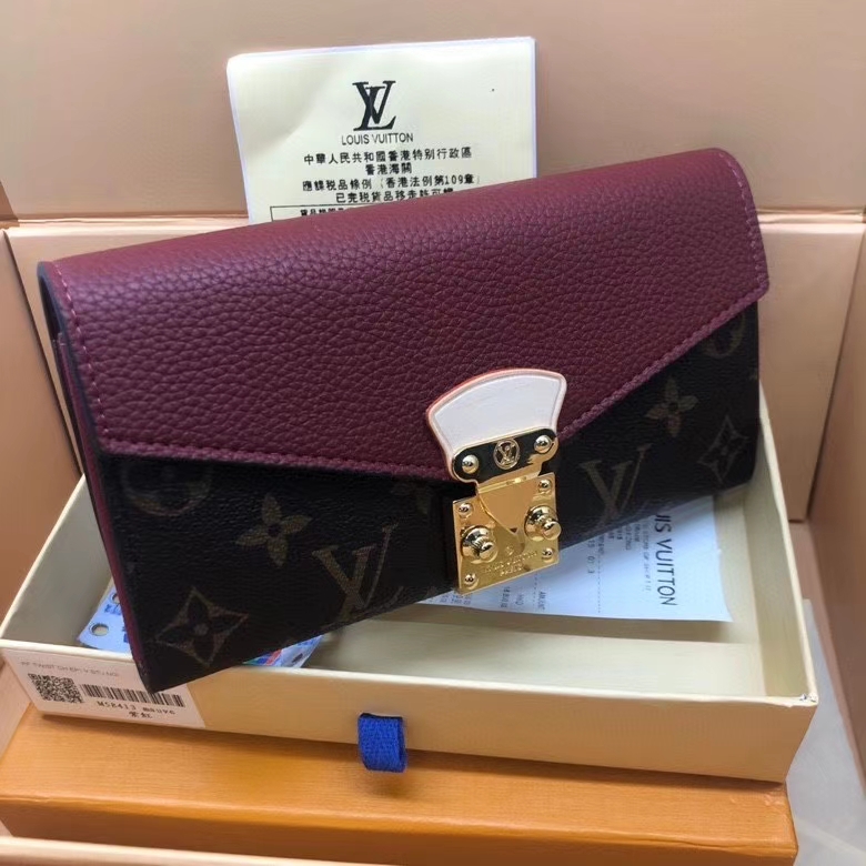 LV $56 CODE:8994 gallery
