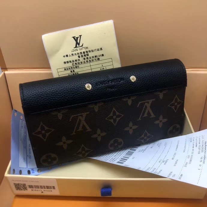 LV $56 CODE:8994 gallery