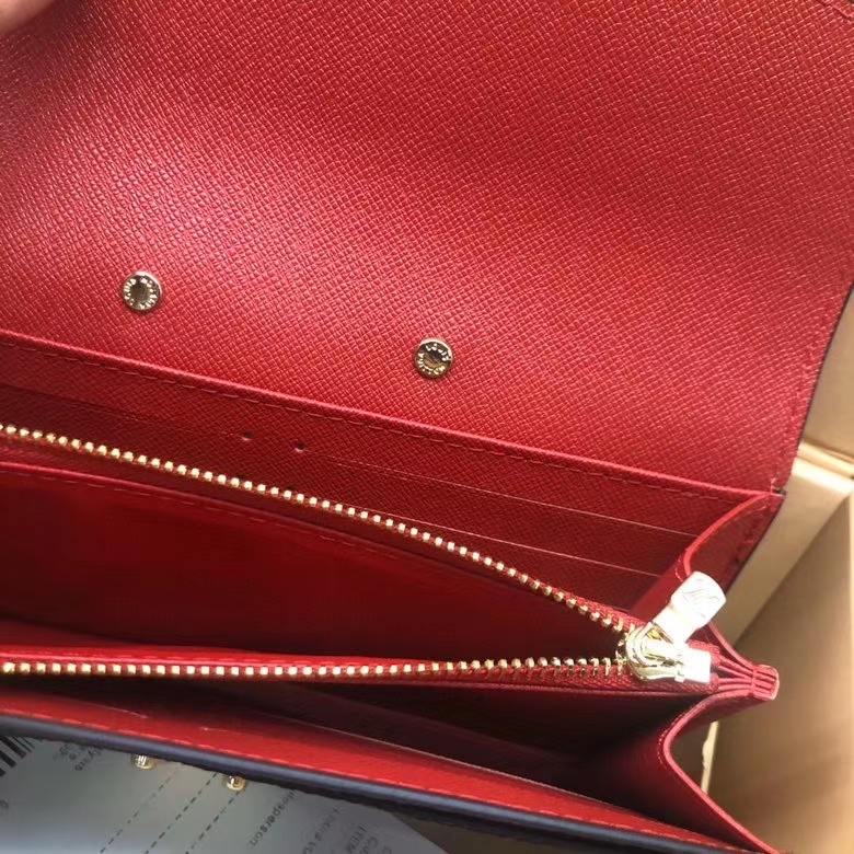 LV $56 CODE:8994 gallery