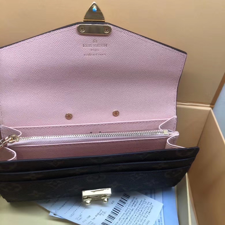 LV $56 CODE:8994 gallery