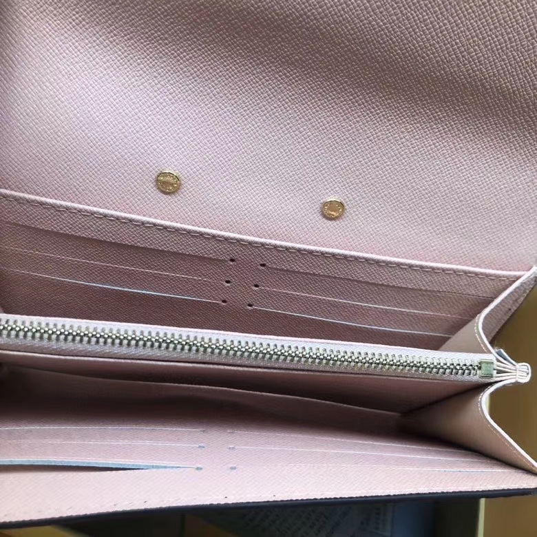 LV $56 CODE:8994 gallery
