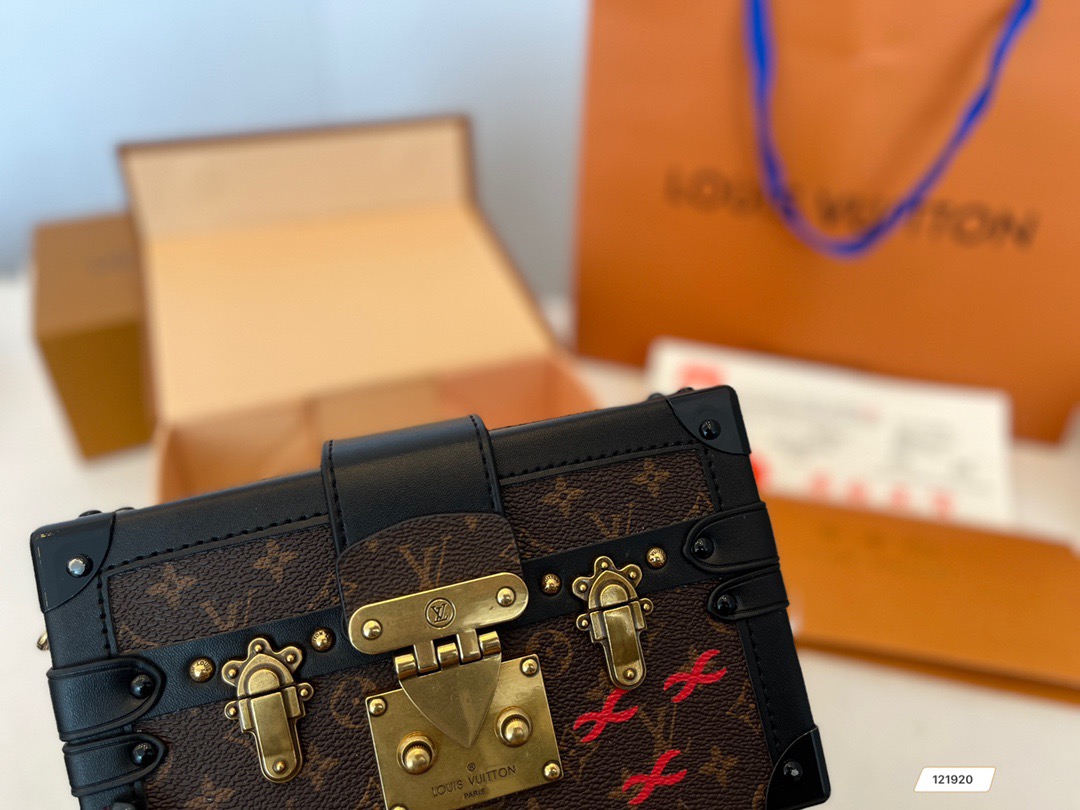 LV $68 code：13523 gallery
