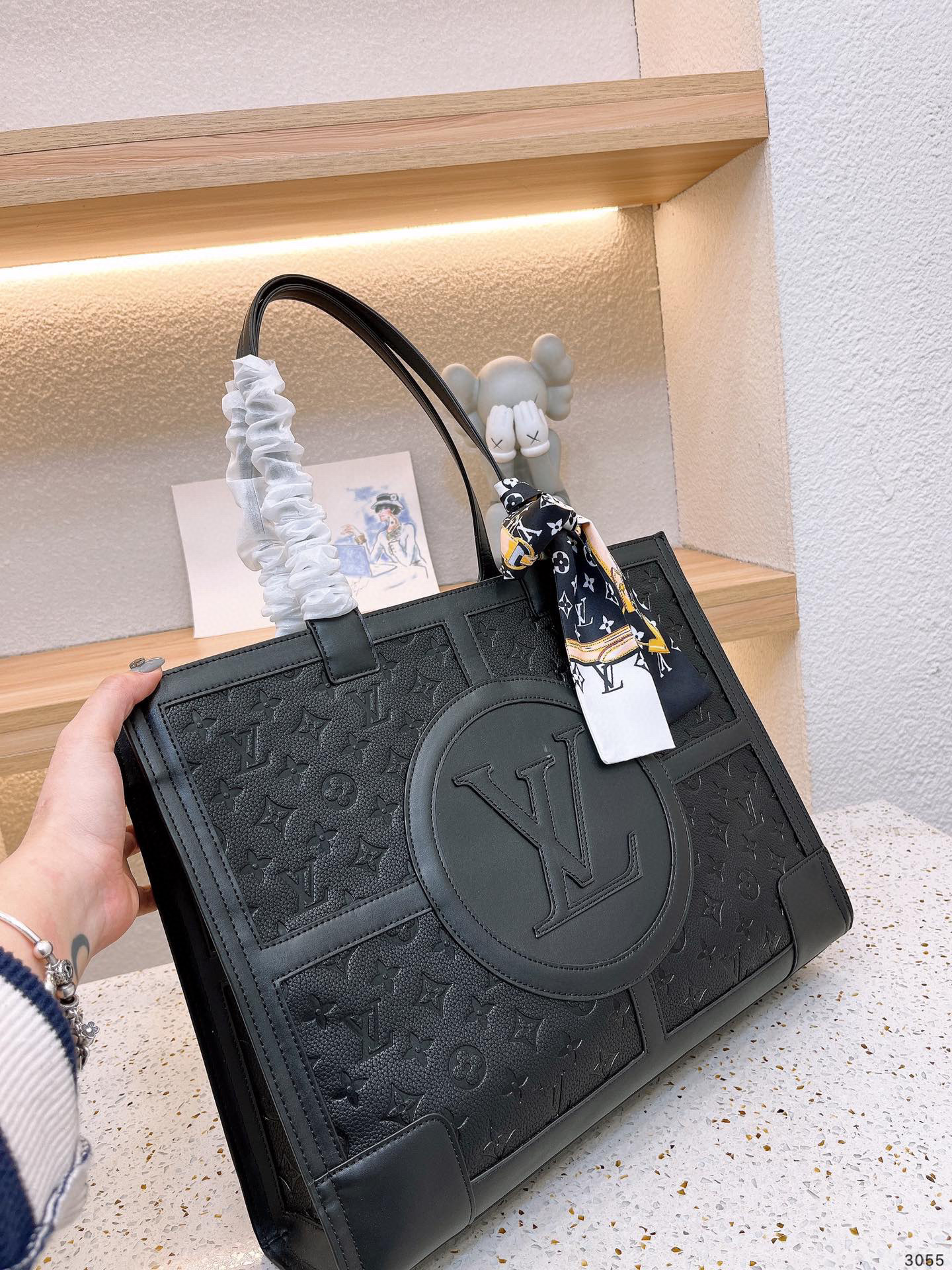 LV $72 code：14101 gallery