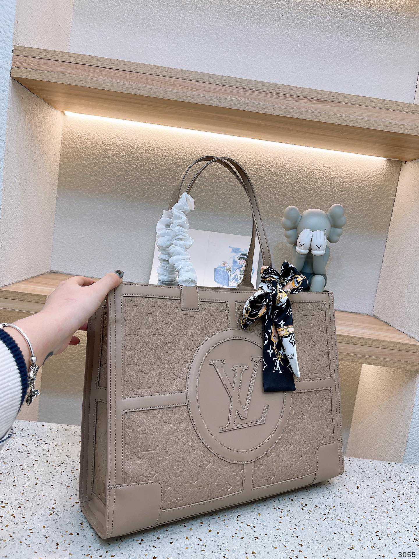 LV $72 code：14101 gallery