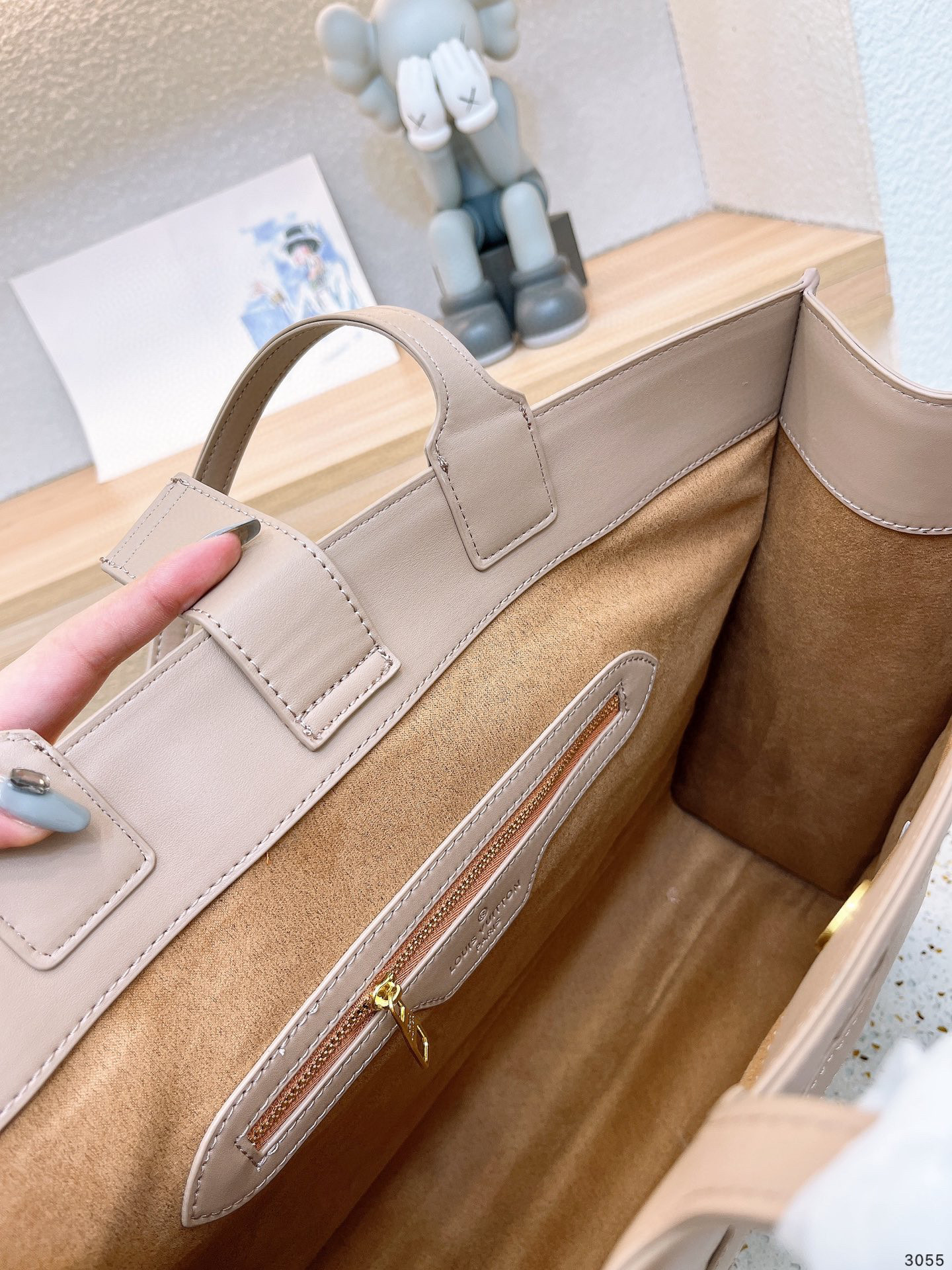LV $72 code：14101 gallery