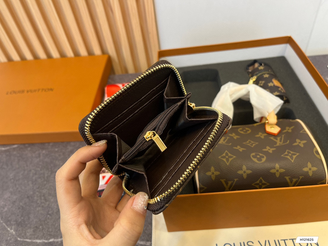 LV $72 code：14521 gallery