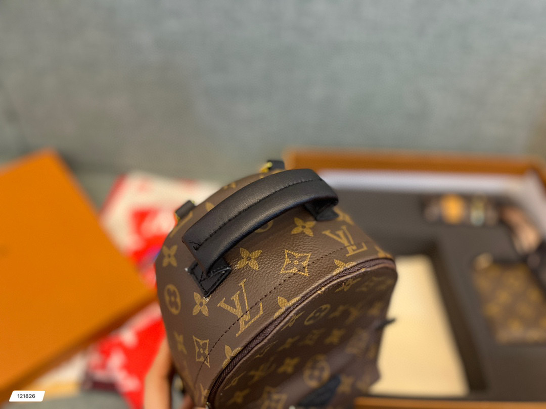 LV $72 code：14524 gallery
