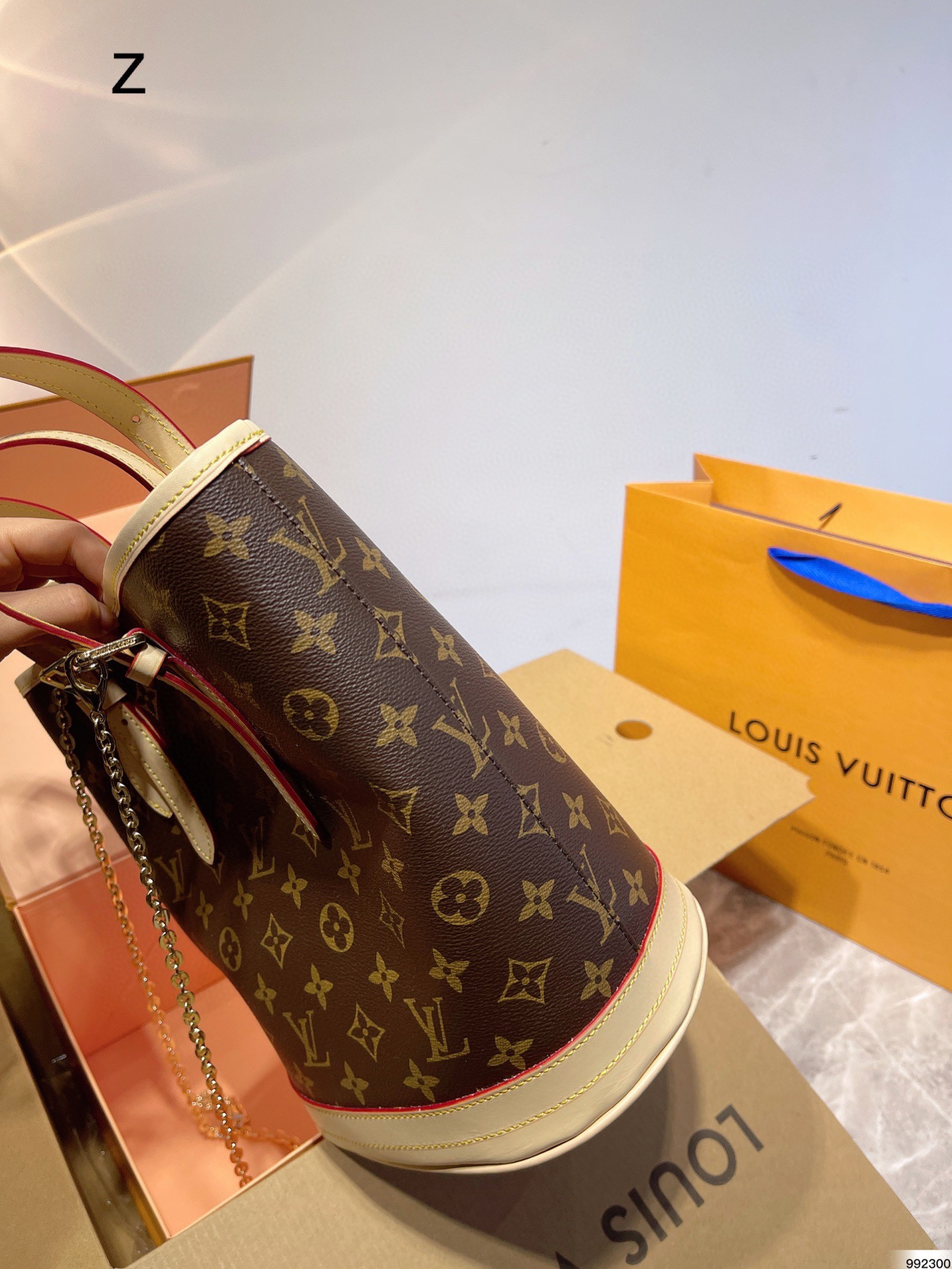 LV $76 code：13599 gallery