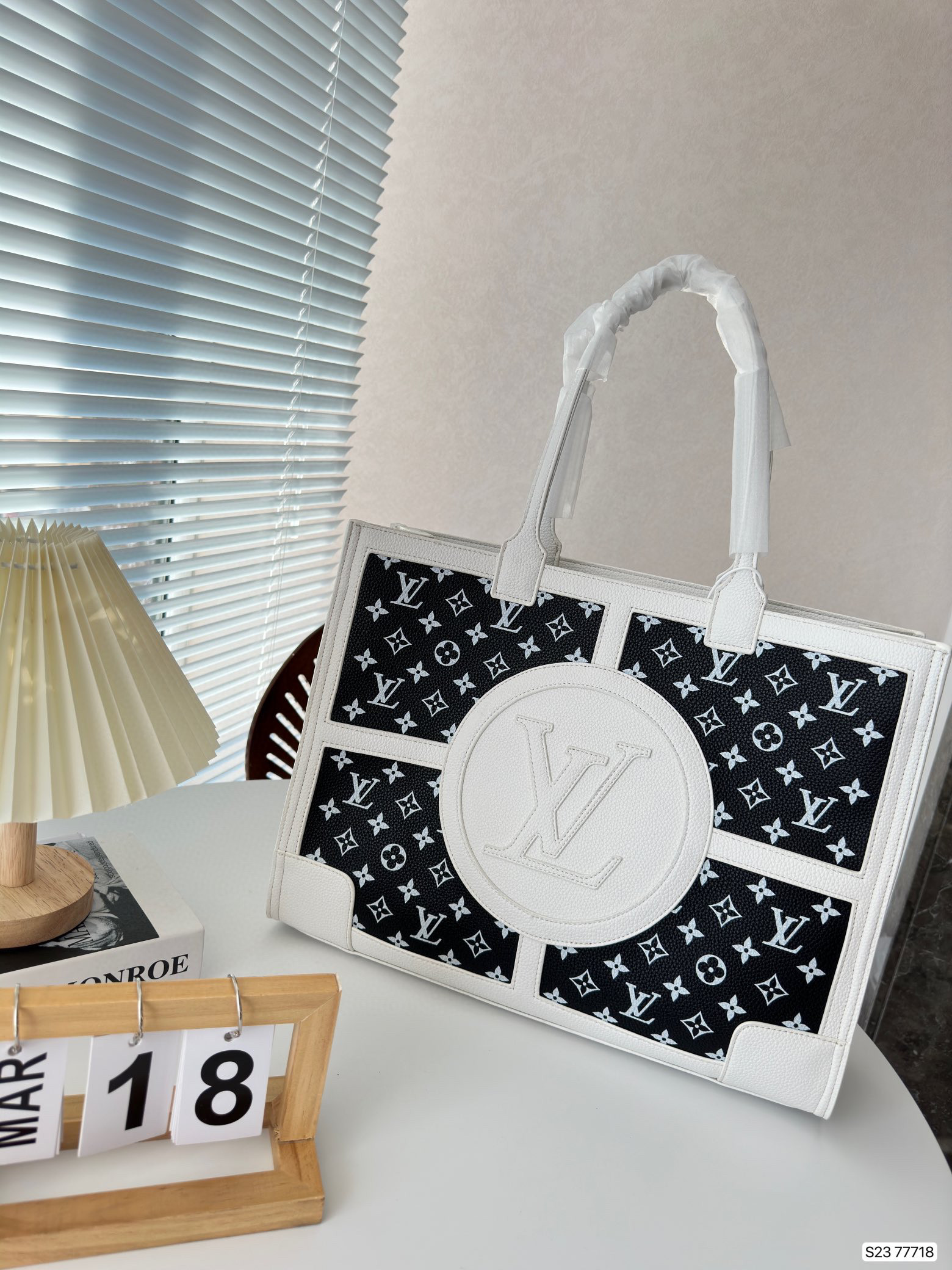LV $76 code：14407 gallery