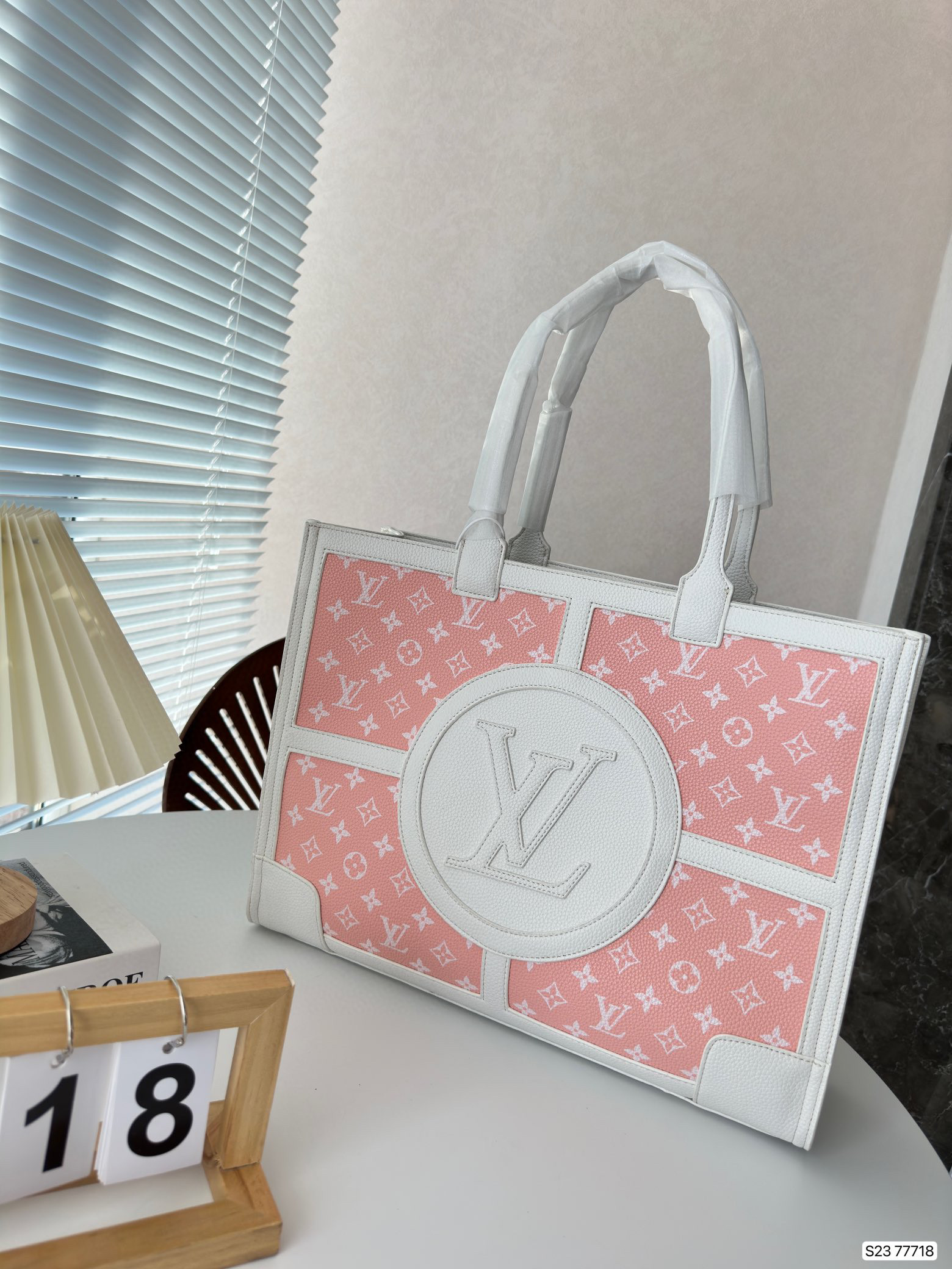 LV $76 code：14407 gallery
