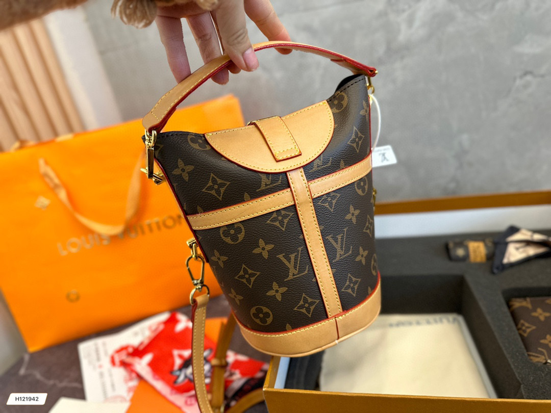 LV $76 code：14518 gallery