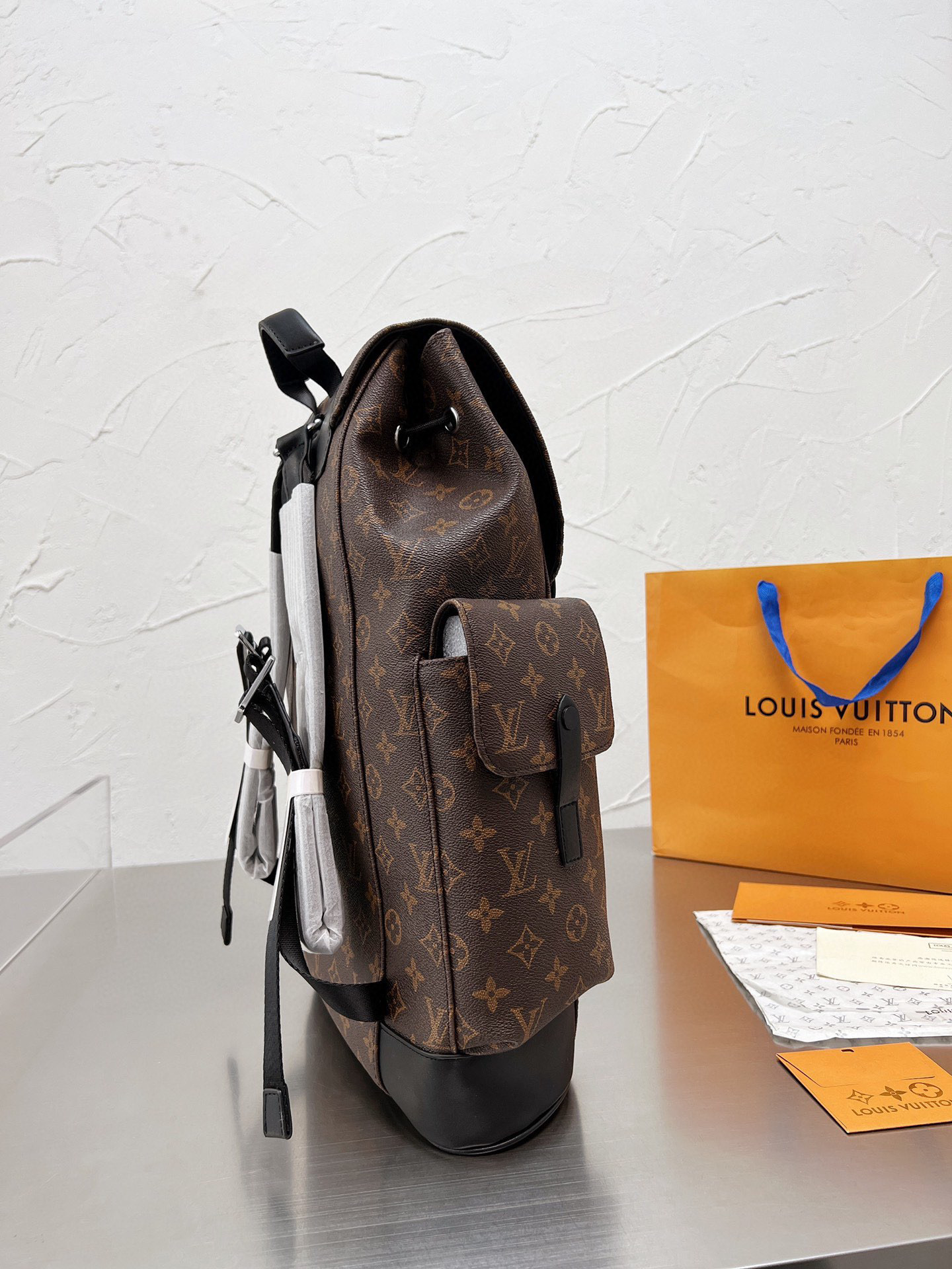 LV $80 code：13973 gallery