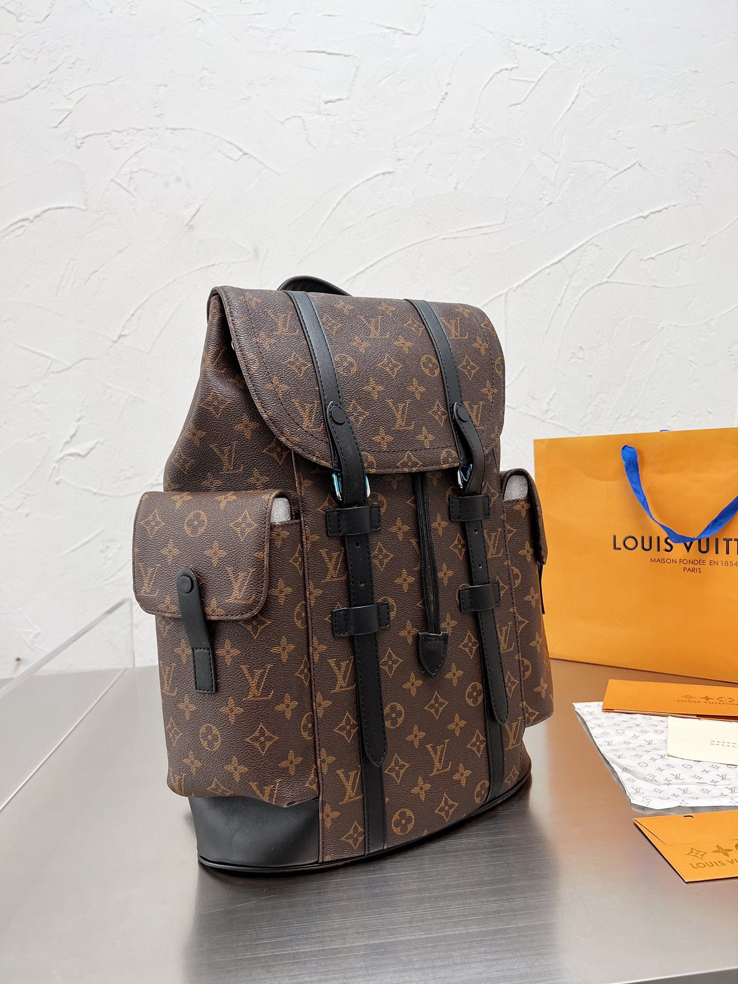 LV $80 code：13973 gallery