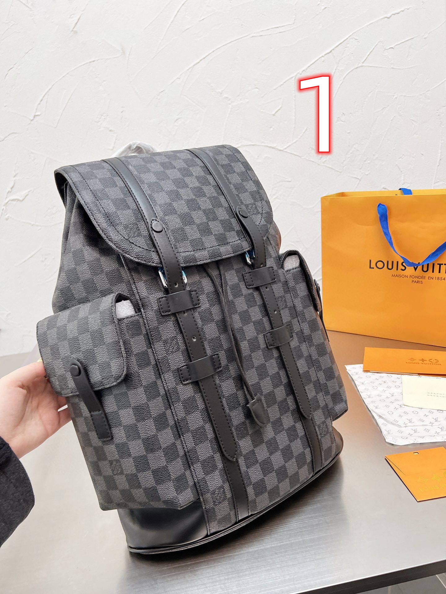 LV $80 code：13973 gallery