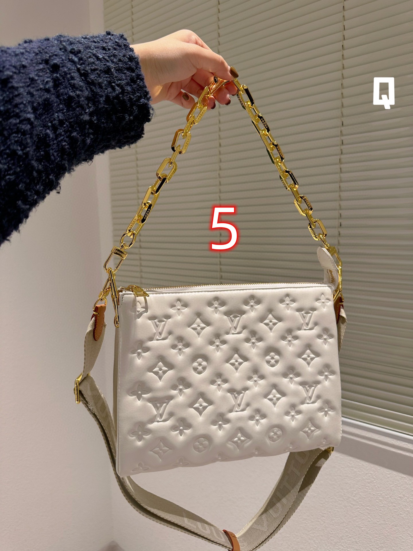 LV $85 code：14098 gallery