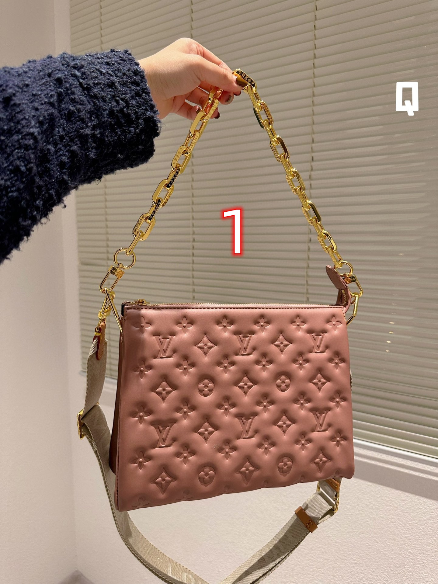 LV $85 code：14098 gallery