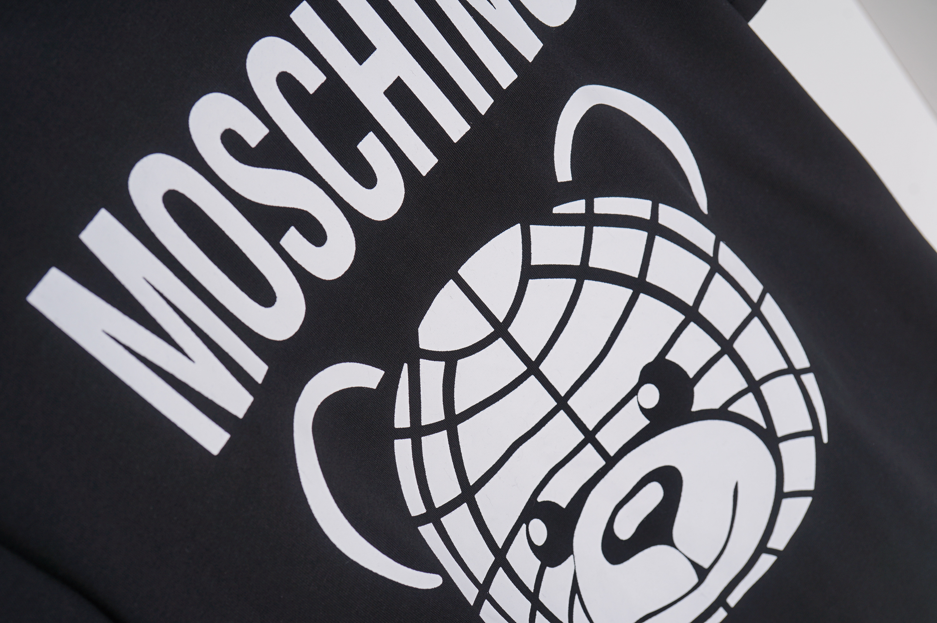 MOSCHINO $30 CODE：14287 gallery