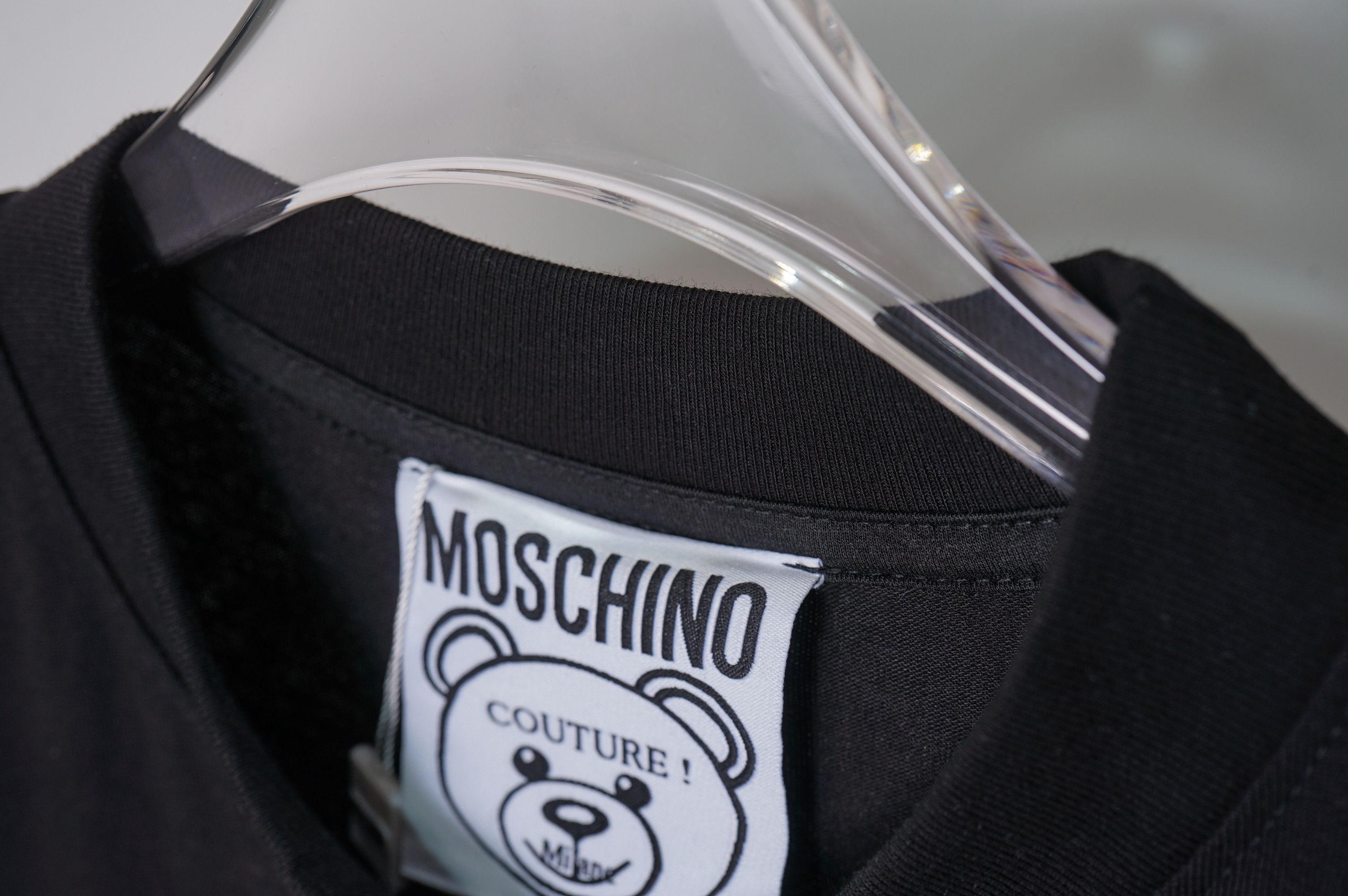 MOSCHINO $30 CODE：14287 gallery