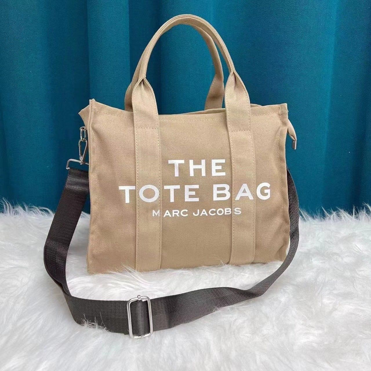 Marc Jacobs $30 Code：13117 gallery