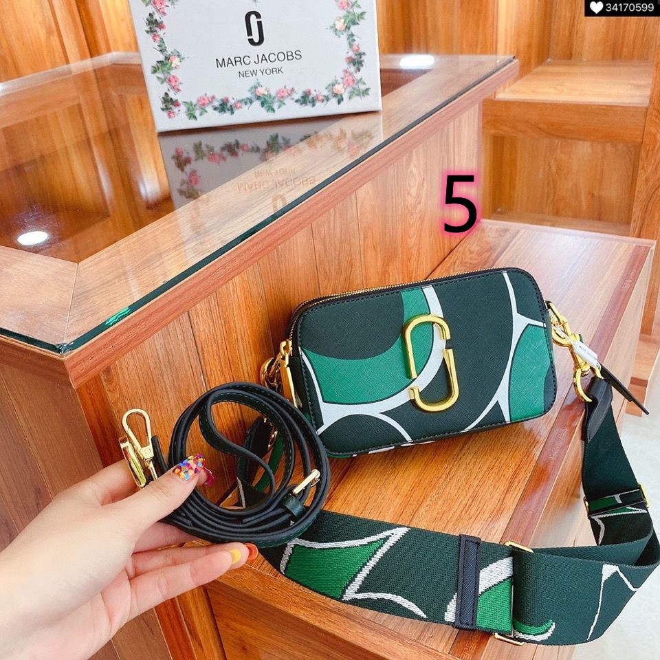 Marc Jacobs $72 Code：6906 gallery
