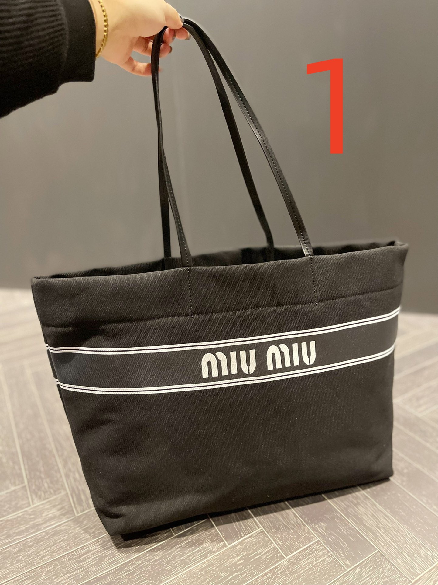 MiuMiu $60 code：13743 gallery