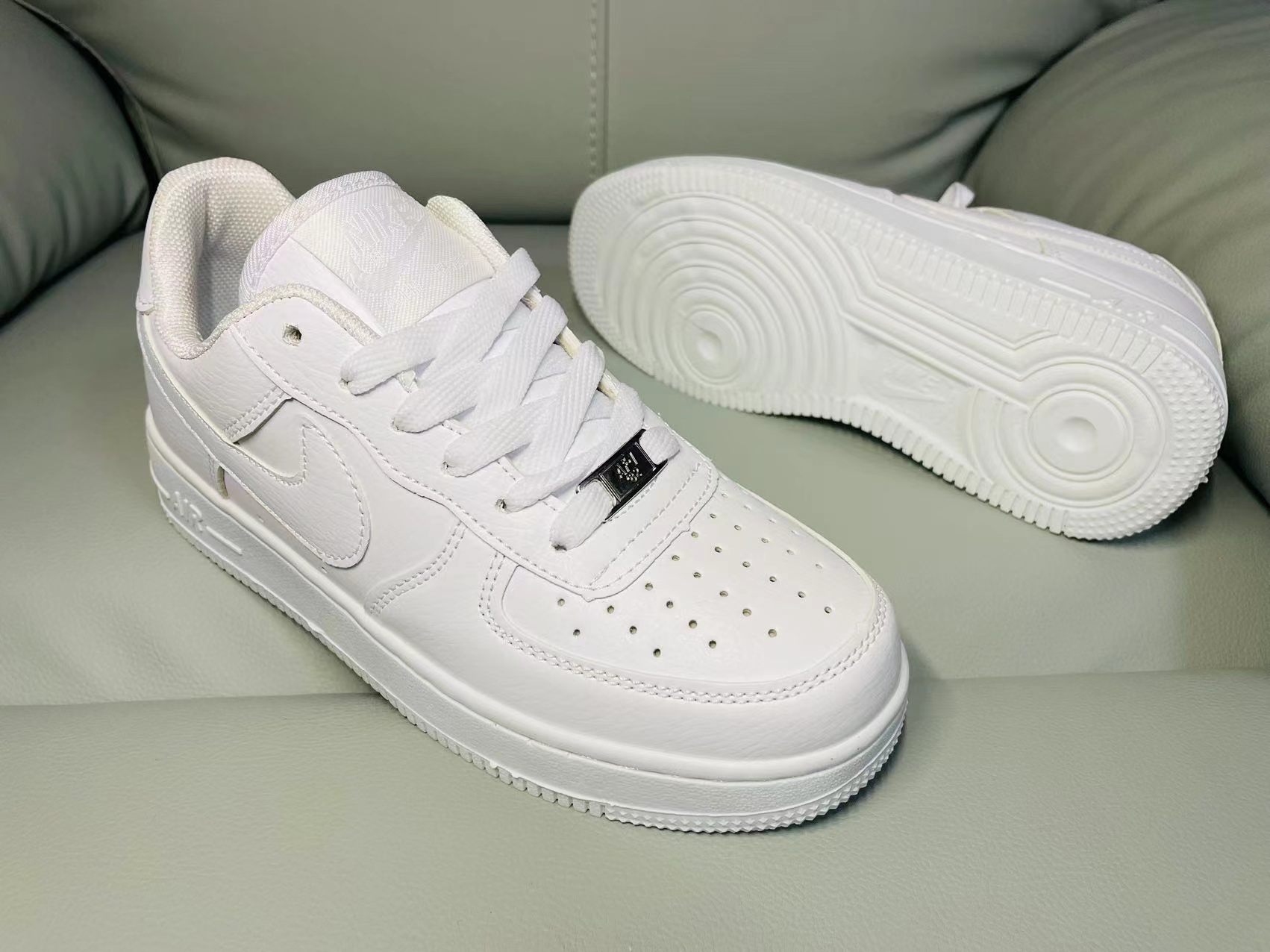 Nike $33 code：14090 gallery