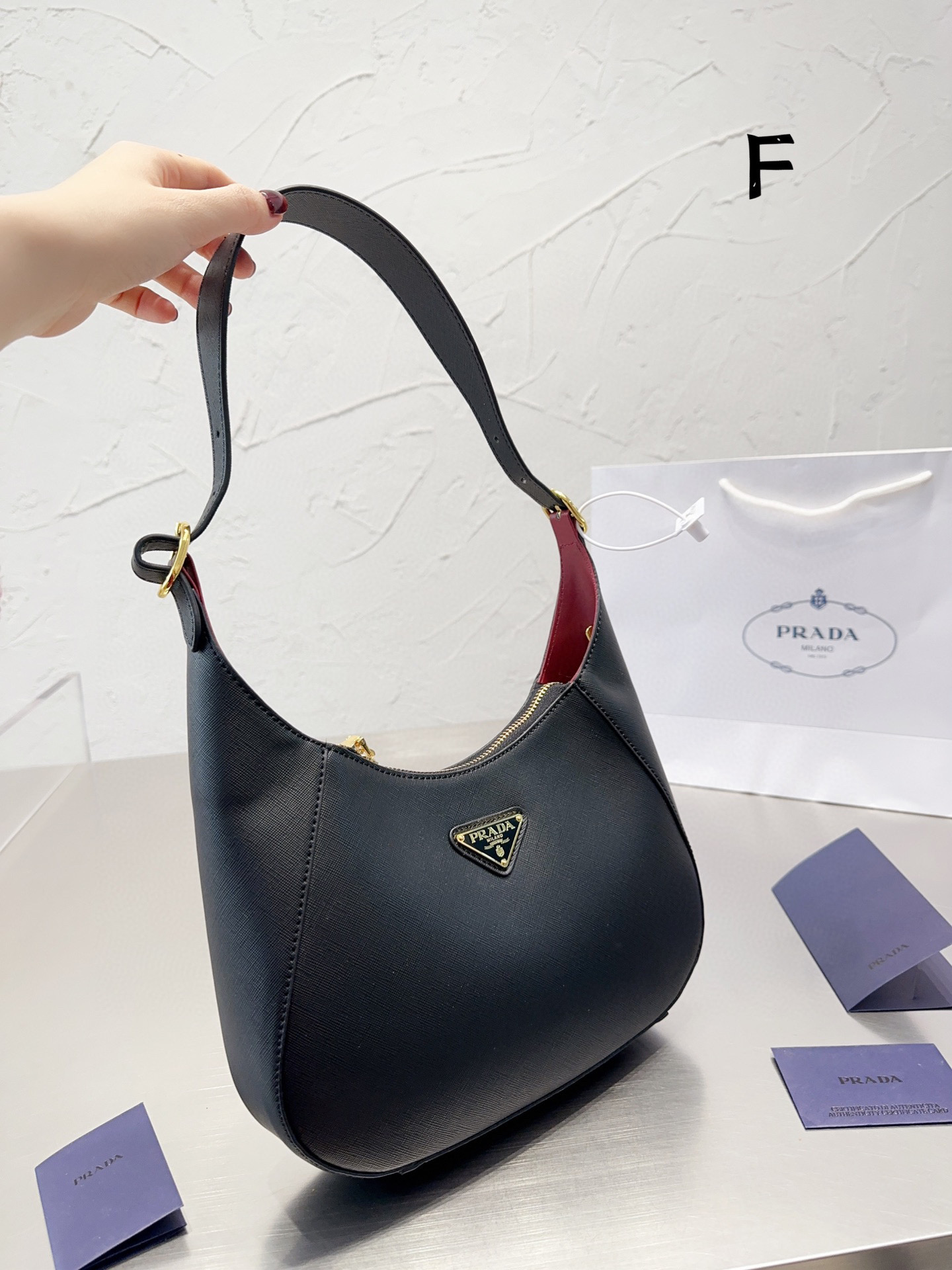 PRADA 68$   code:12351 gallery