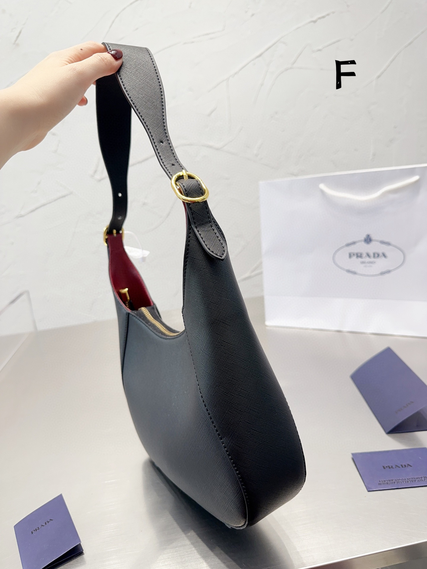 PRADA 68$   code:12351 gallery