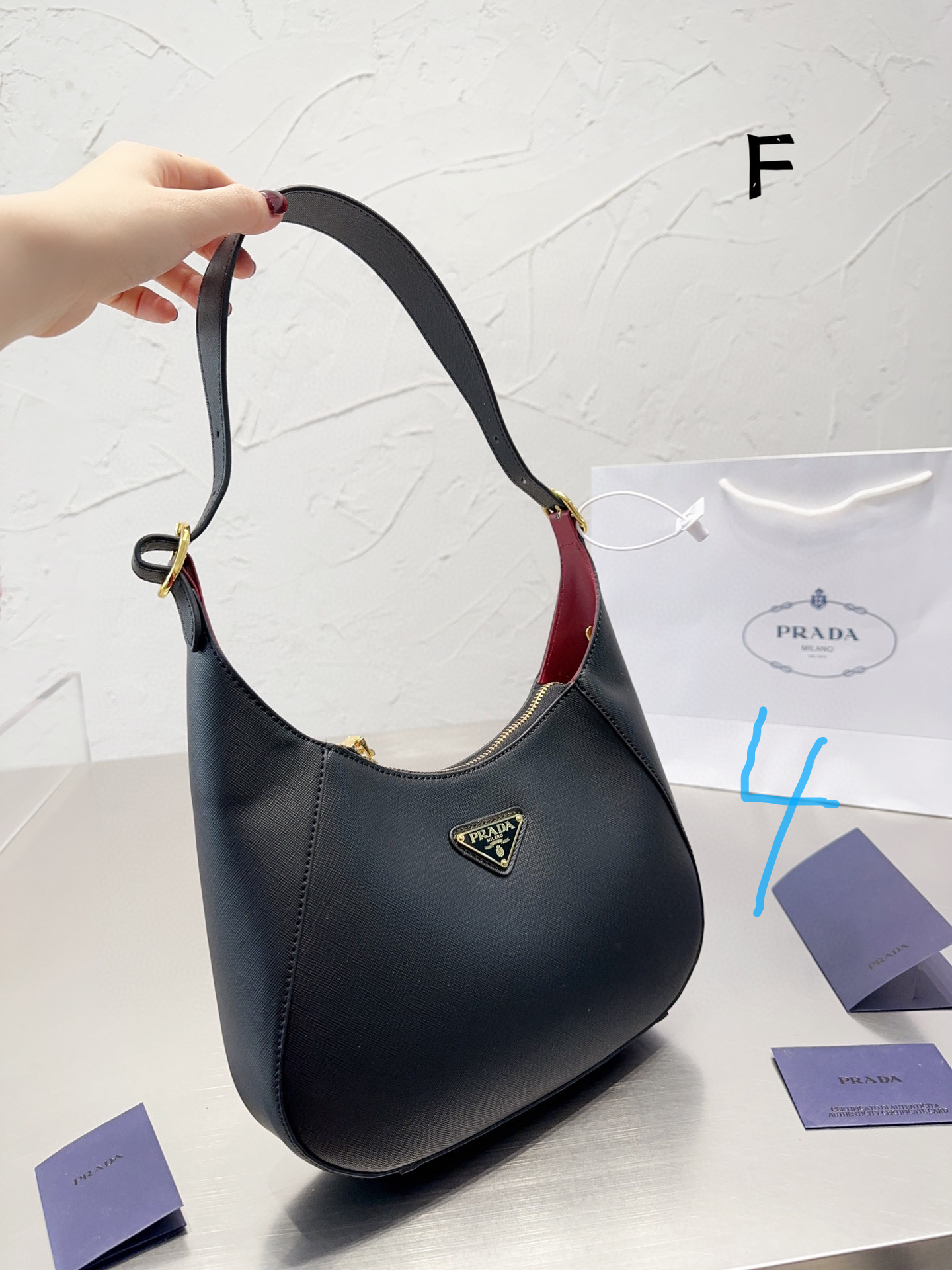 PRADA 68$   code:12351 gallery