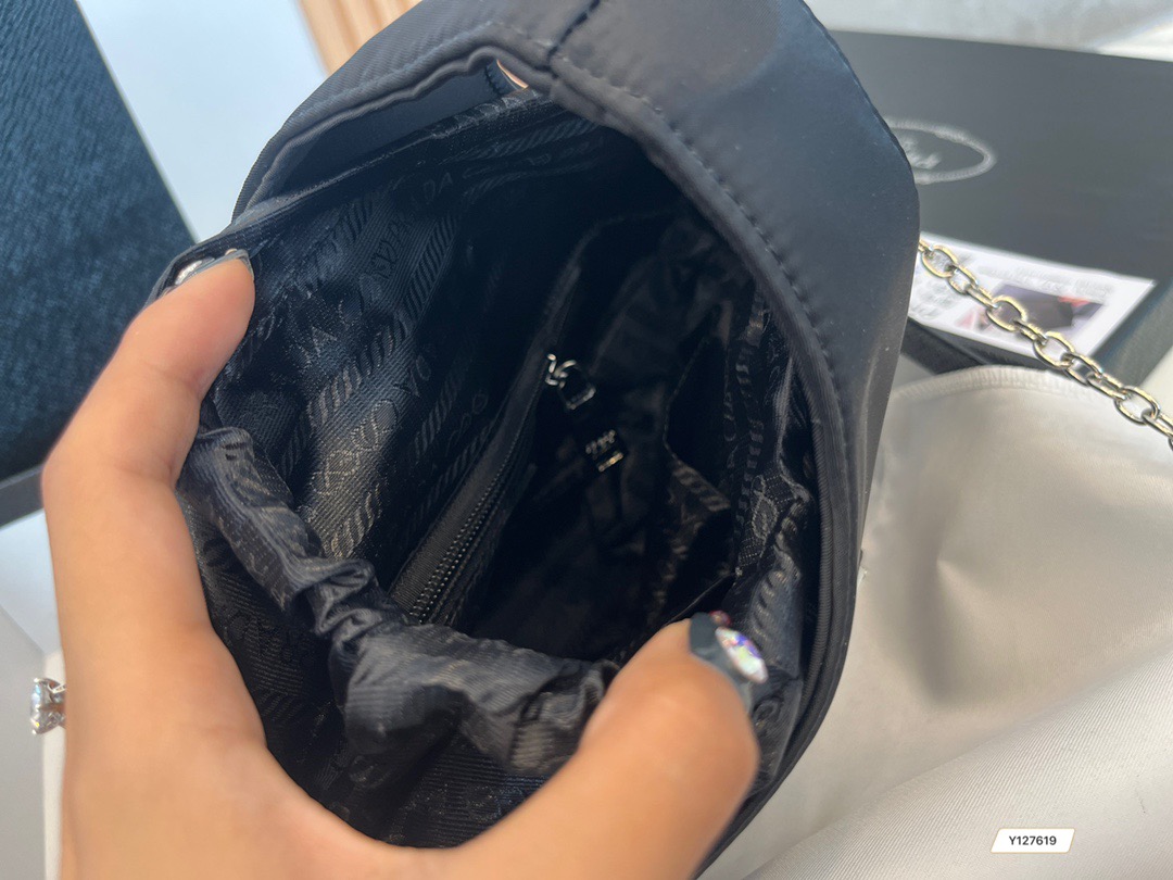Prada $52 Code：13460 gallery