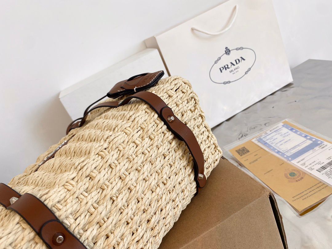 Prada $85 Code：13106 gallery