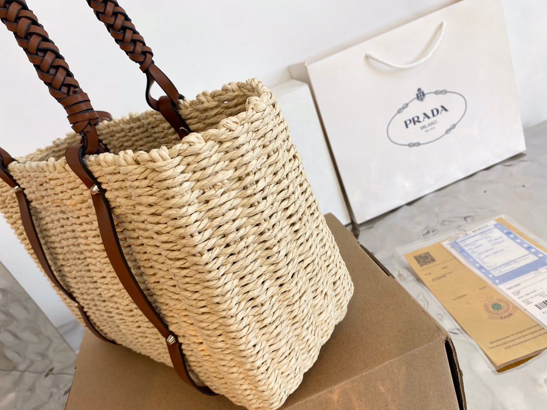 Prada $85 Code：13106 gallery