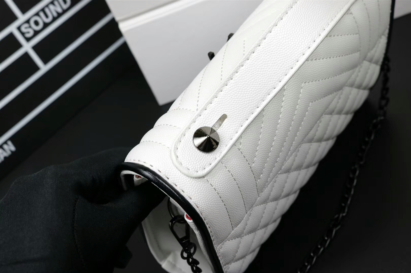 Saint Laurent $40 code：13752 gallery