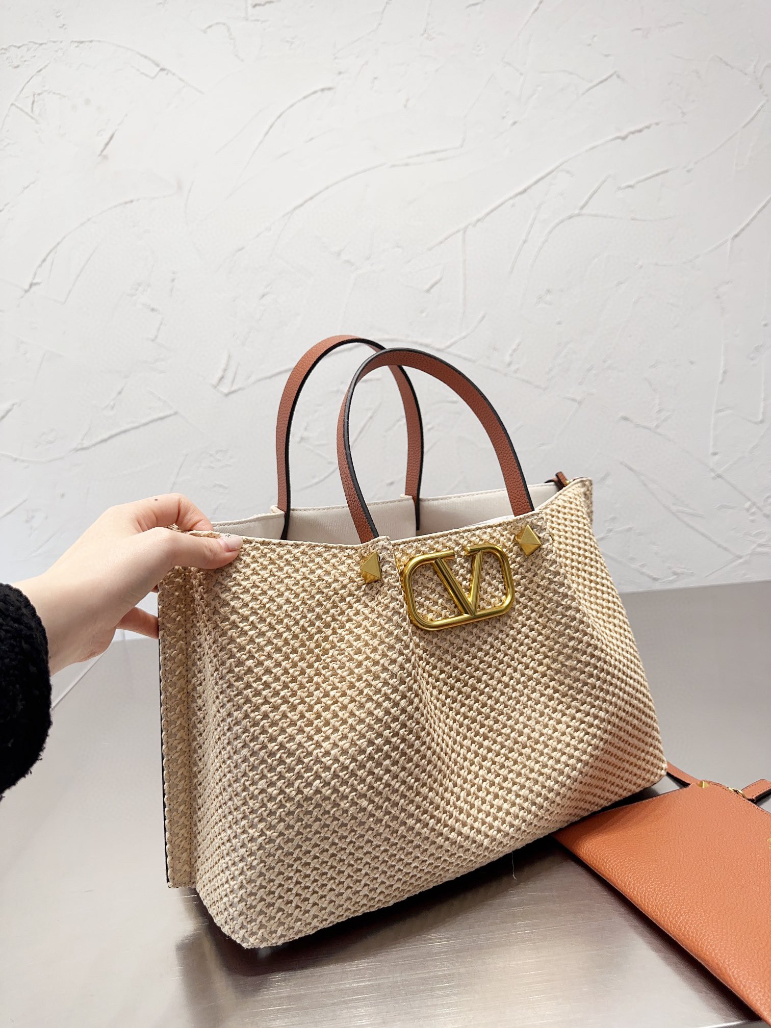 Valentino $80 code：14557 gallery