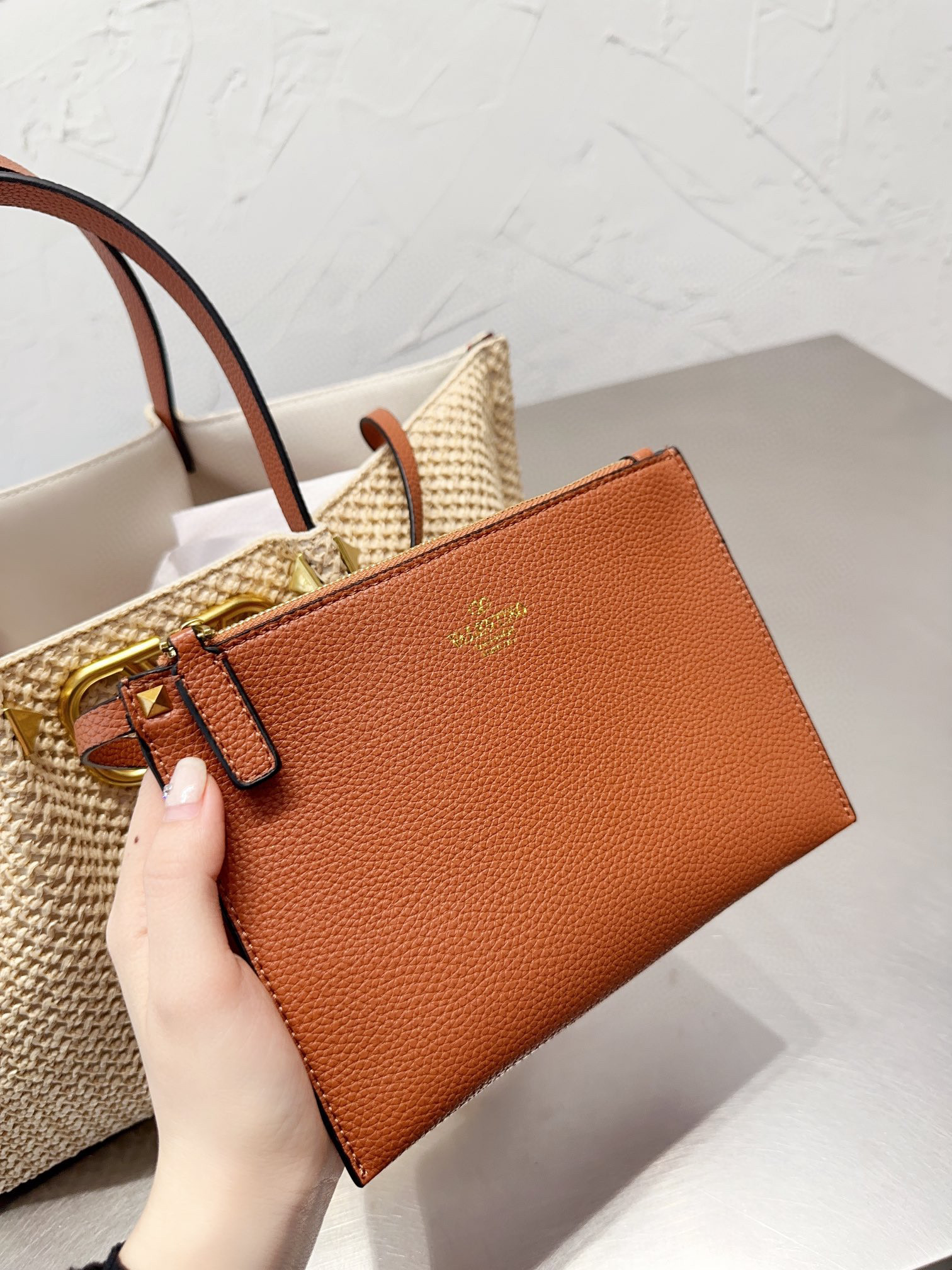 Valentino $80 code：14557 gallery